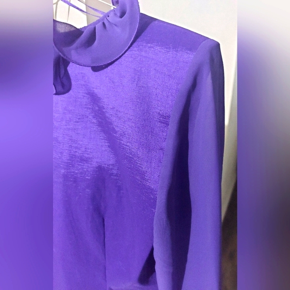 Elegant Purple Shiney Blouse Sz 8 by J.R. EVENINGS 0130 - Picture 7 of 9
